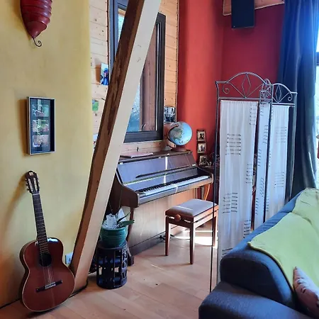 Maison Du Riou * Moulis